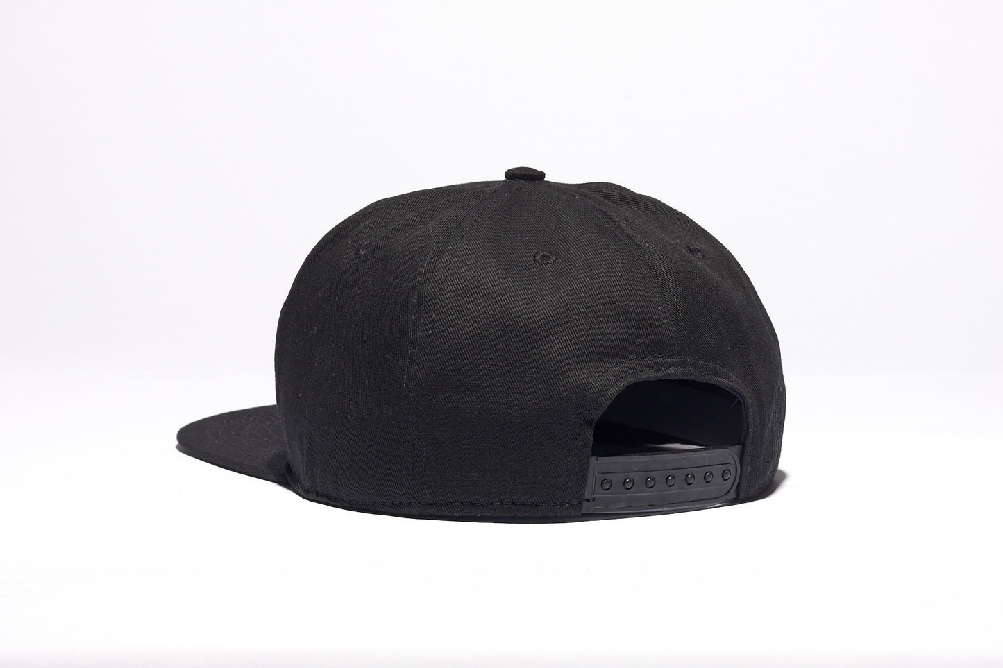 Above Snapback / Black